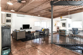 Downtown Loft in Heart of Vibrant Railyard